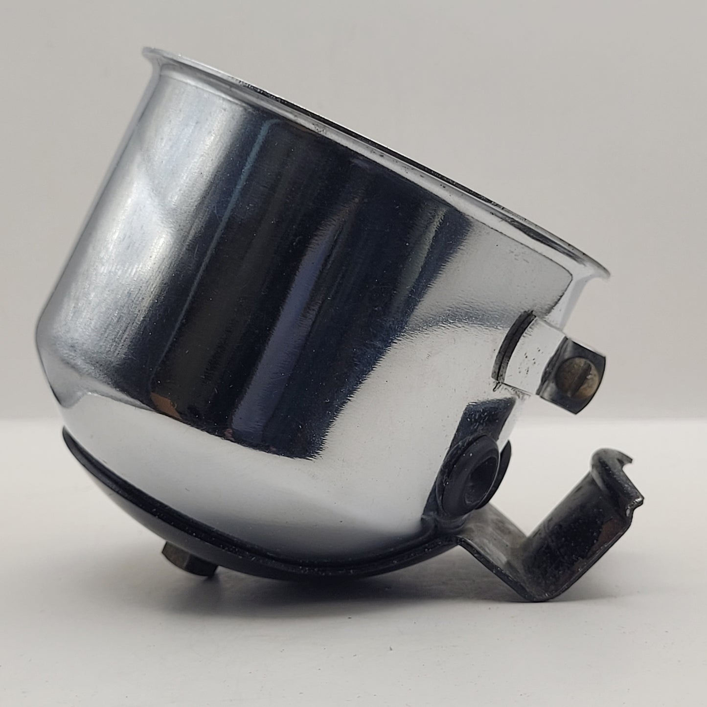 Chrome Pinch Cup - Very Good Condition