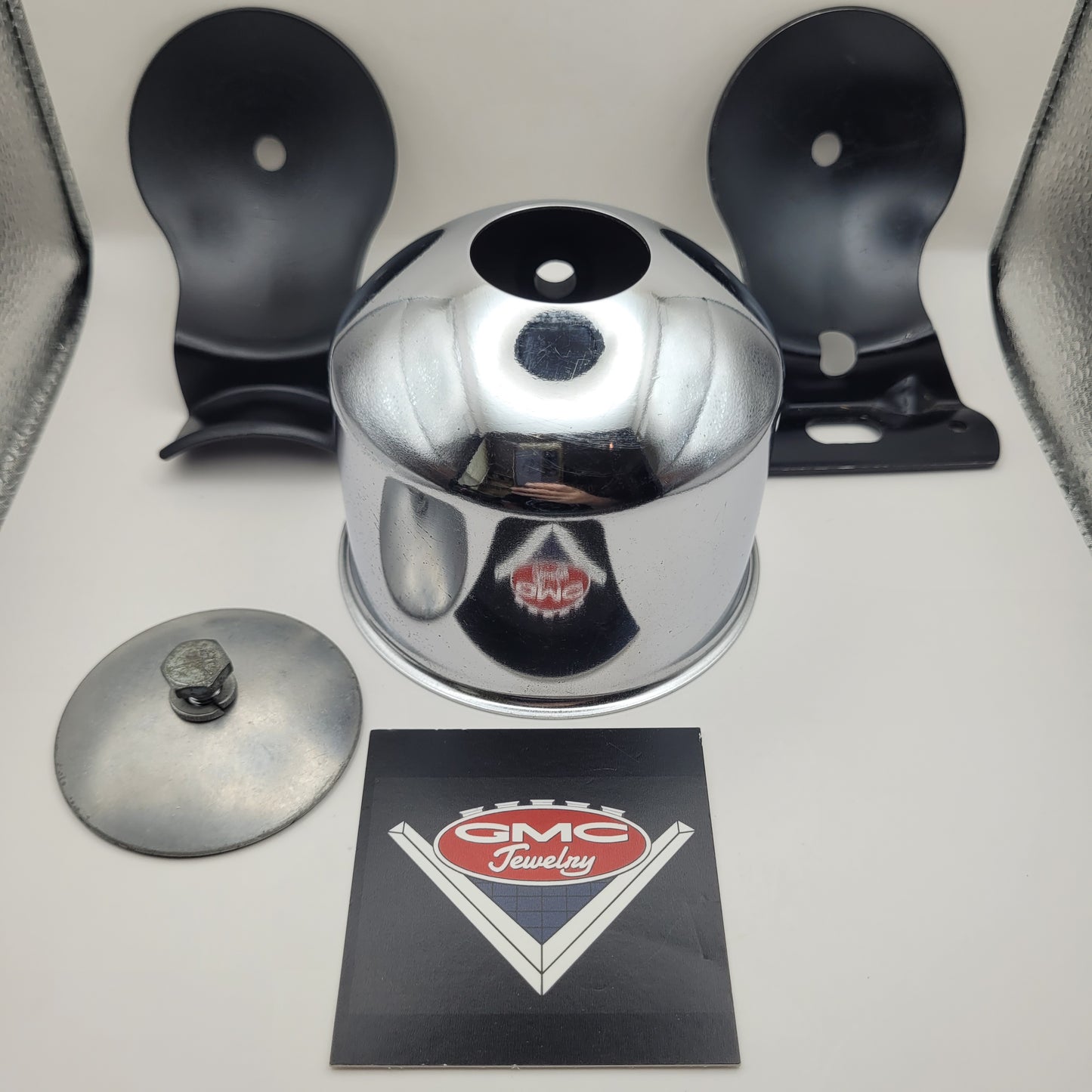 Chrome Pinch Cup & Mounting Bracket
