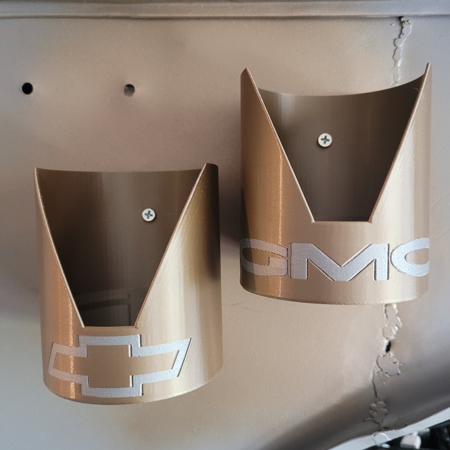 Grabby - Magnetic Cup Holder & Console